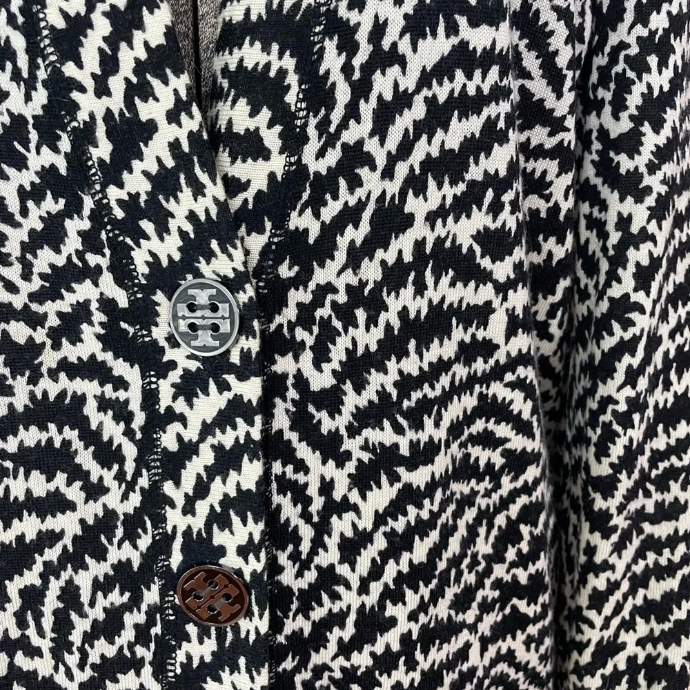Tory Burch Simone Boyfriend Merino Wool Black & White Cardigan - Size Medium - Picture 4 of 11